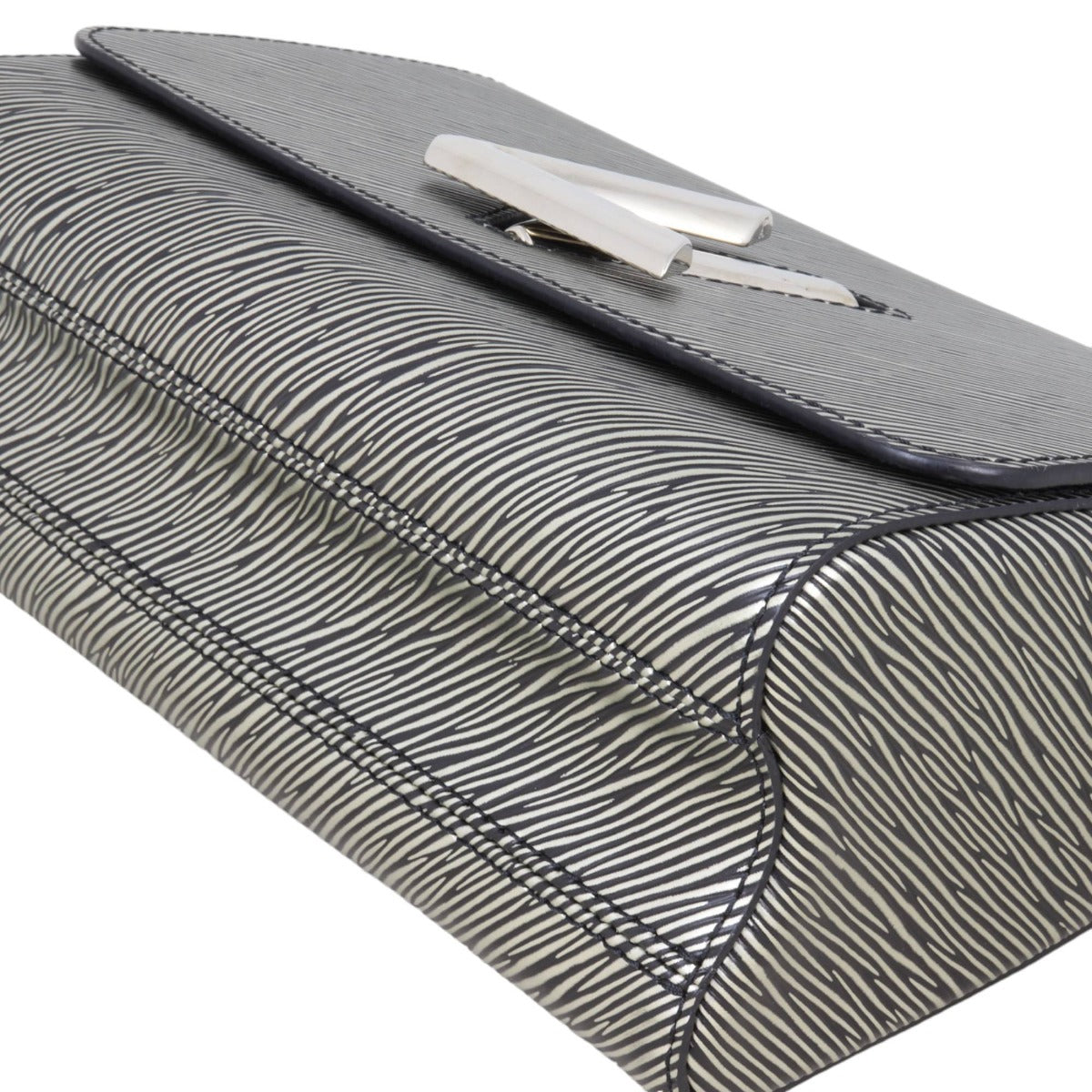 Louis Vuitton Twist MM Epi