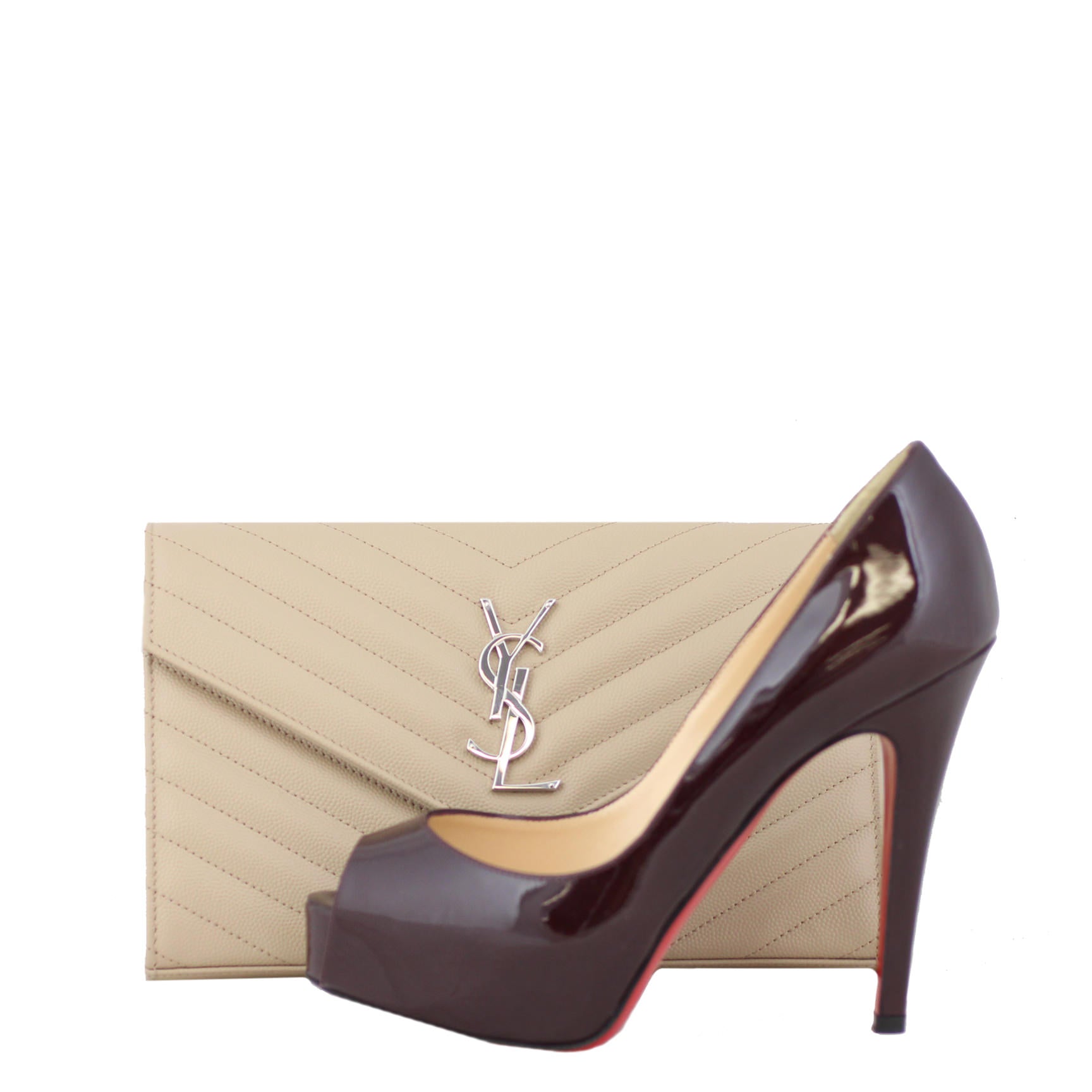 Saint Laurent Monogram Chain Wallet shoe