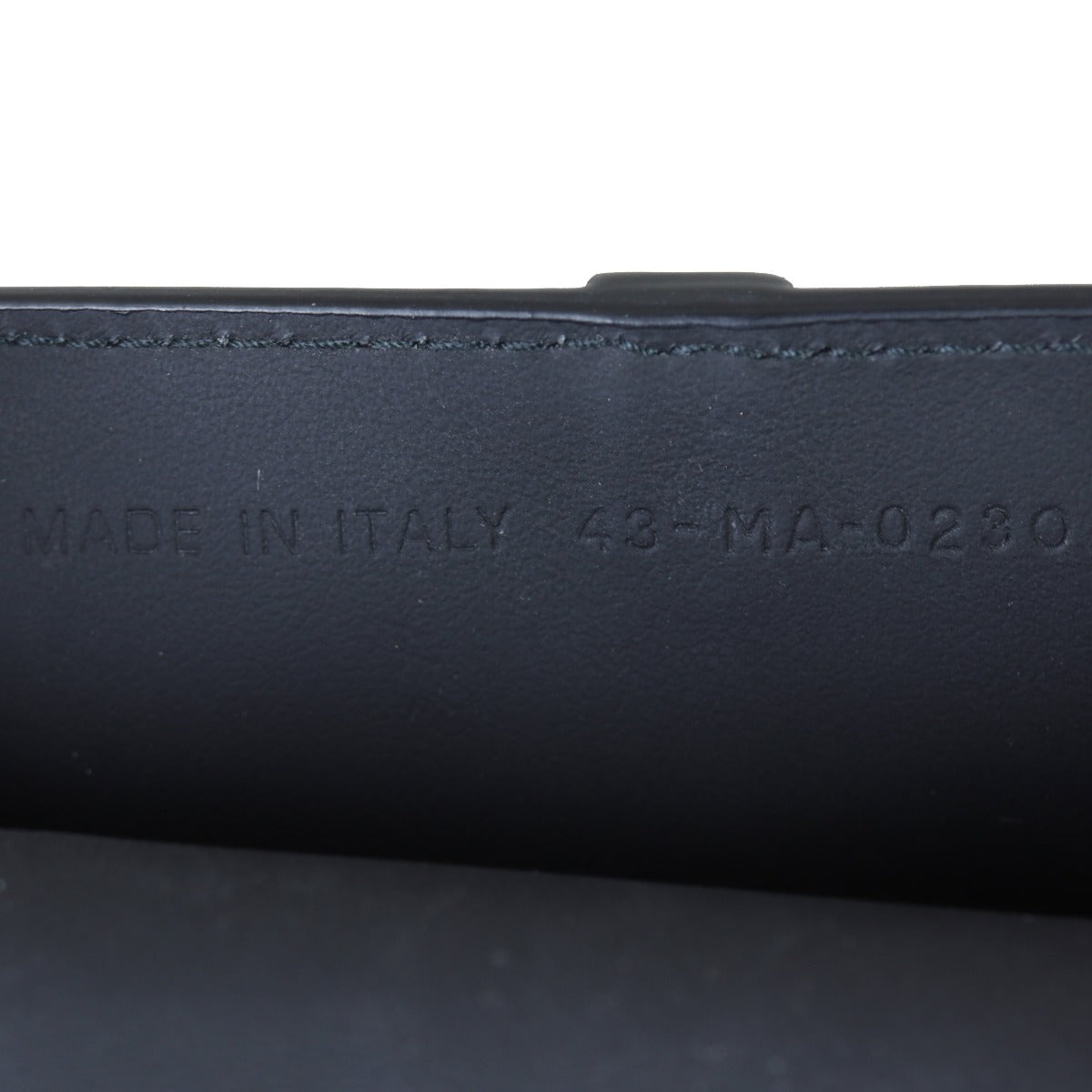 Dior Ultramatte Saddle Pouch Nano Date Code