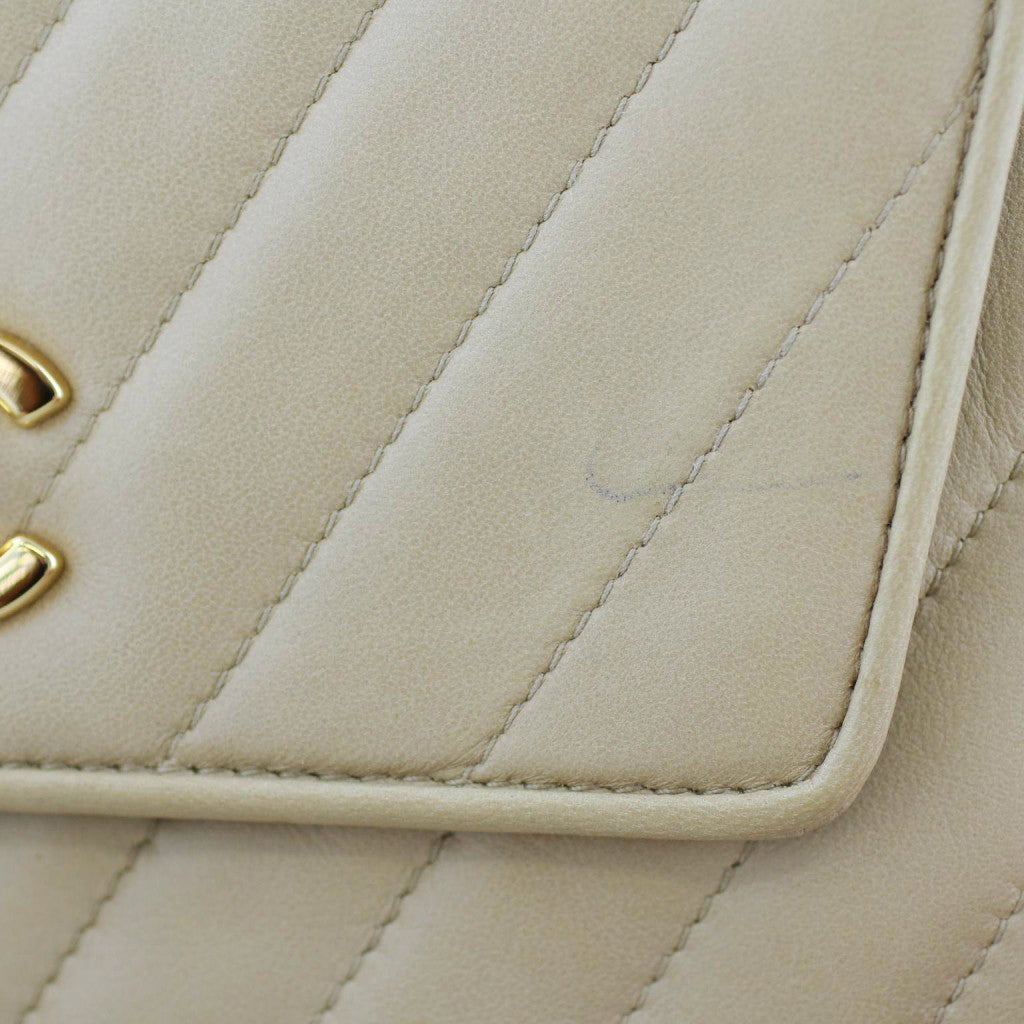 Chanel Chevron Box Flap Vintage mark