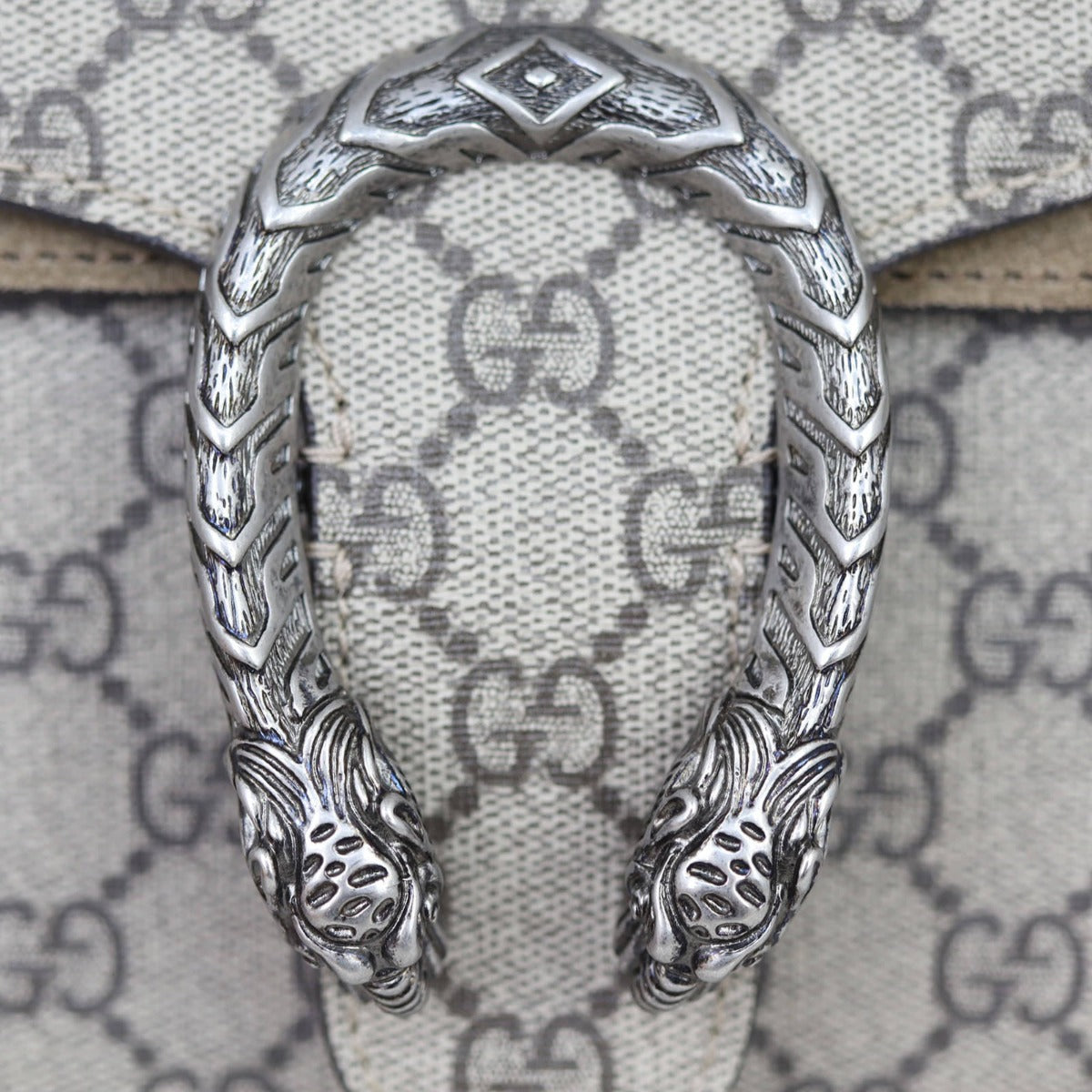 Gucci Dionysus GG Supreme Small Shoulder Bag Hardware