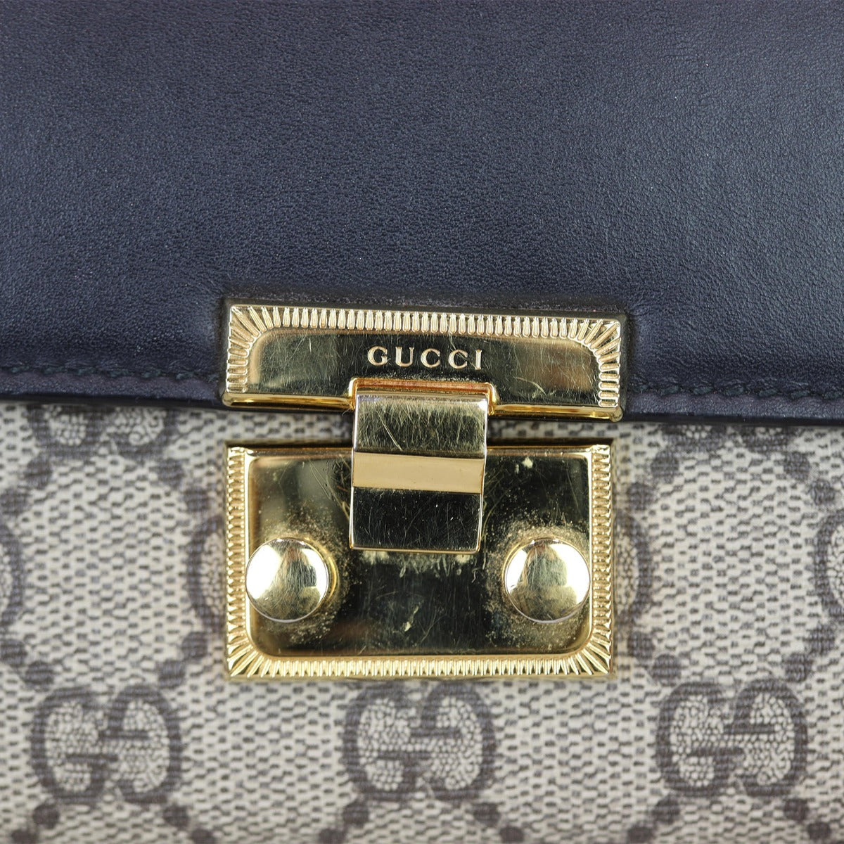 Gucci GG Supreme Continental Padlock Wallet on Chain Hardware