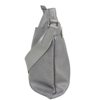 Louis Vuitton Taiga Sasha Messenger