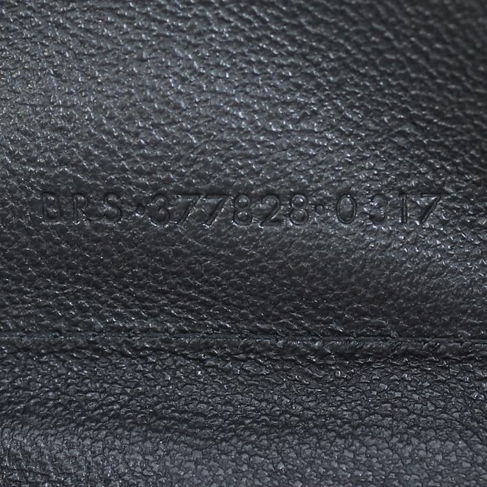 Saint Laurent Monogram Chain Wallet code