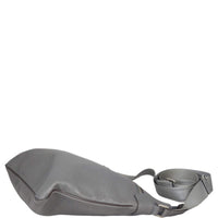 Louis Vuitton Taiga Sasha Messenger