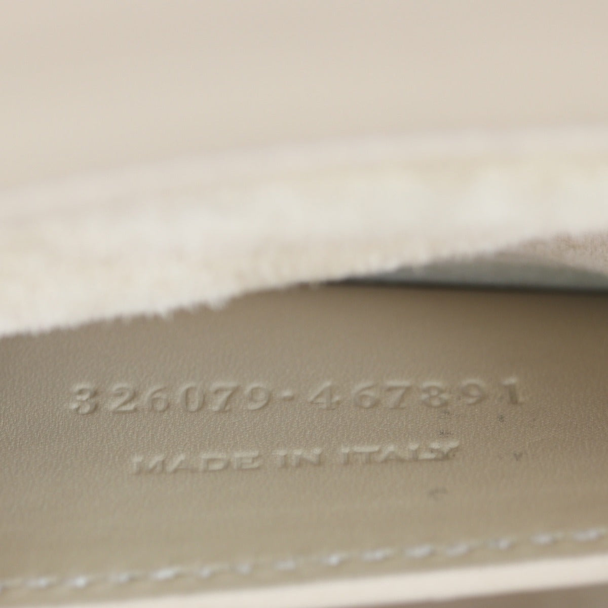 Gucci GG 18k Yellow Gold Running Cuff Bracelet Date Code