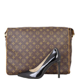 Louis Vuitton Abbesses Messenger Bag Monogram | Gold Hardware