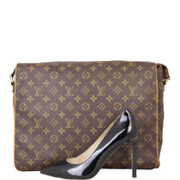 Louis Vuitton Abbesses Messenger Bag Monogram | Gold Hardware