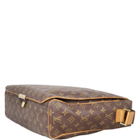 Louis Vuitton Abbesses Messenger Bag Monogram | Gold Hardware