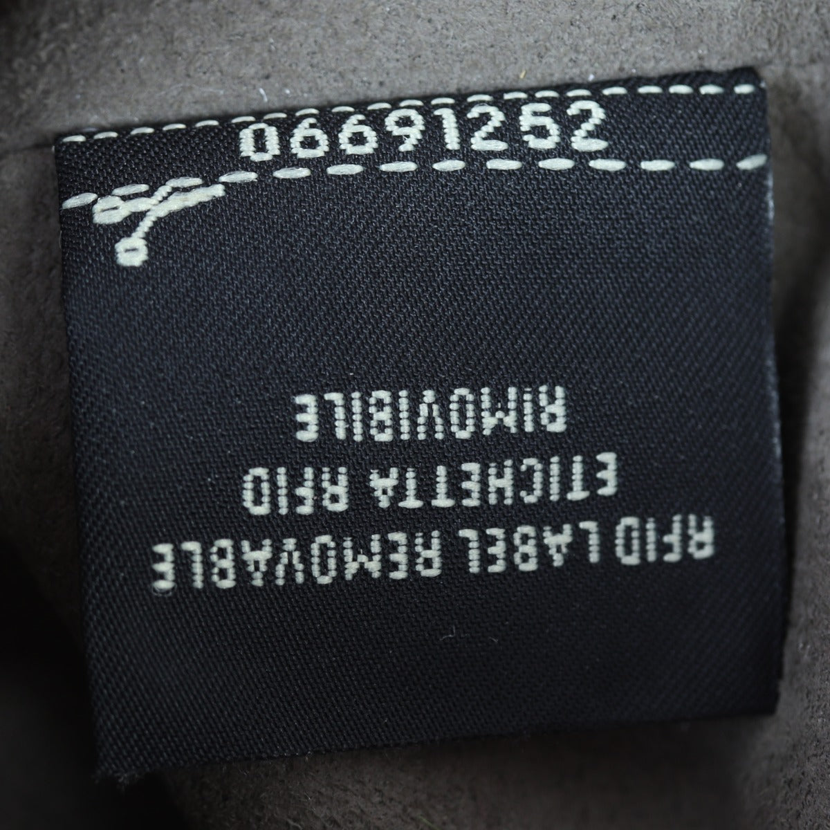 Fendi Mon Tresor Mini Bucket Bag