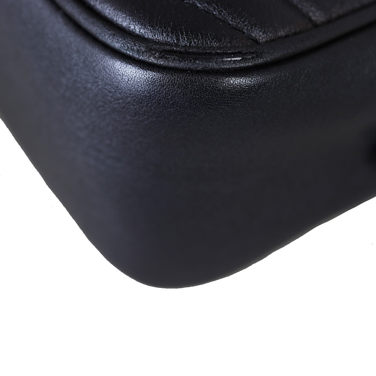 Gucci GG Marmont Small Camera Bag Corner Close Up