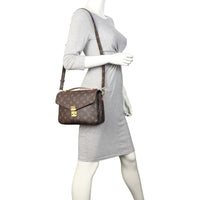 Louis Vuitton Pochette Metis Monogram