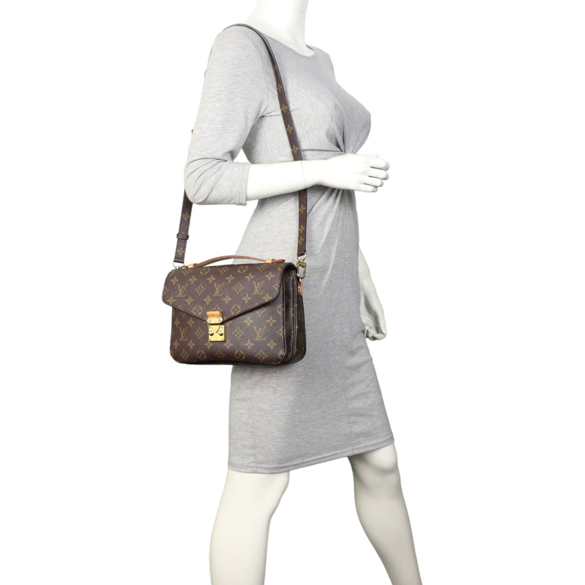 Louis Vuitton Pochette Metis Monogram