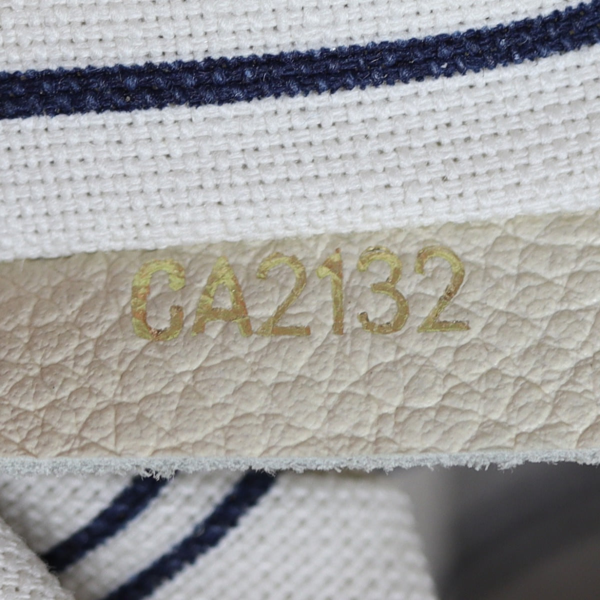 Louis Vuitton Artsy MM Monogram Empreinte | Off White