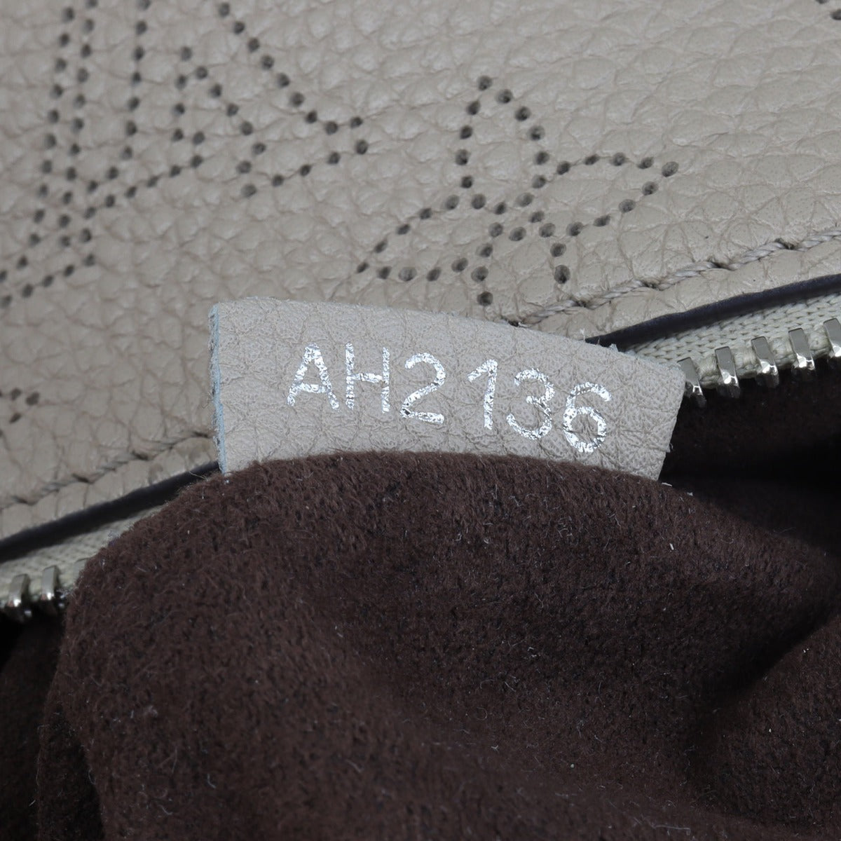 Louis Vuitton Babylone Chain BB Date Code