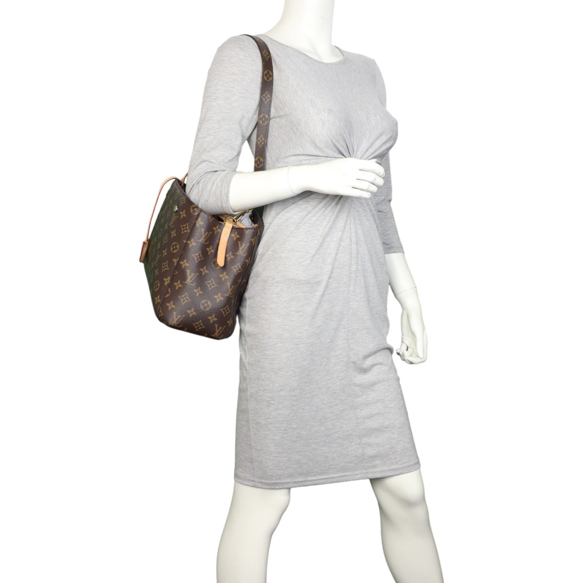 Louis Vuitton Montaigne MM Monogram