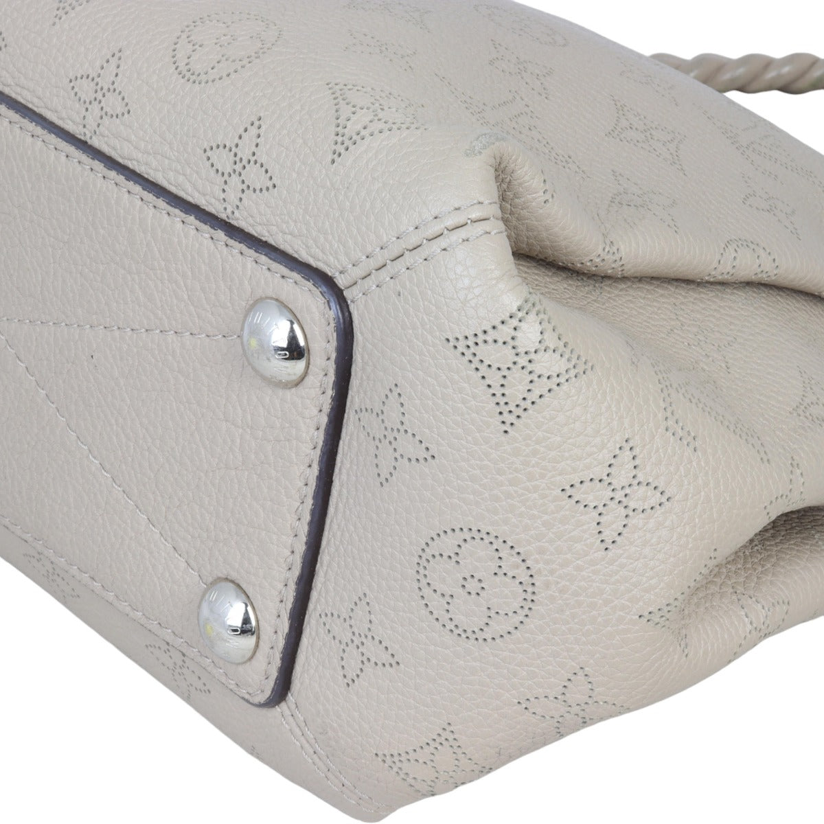 Louis Vuitton Babylone Chain BB Mahina