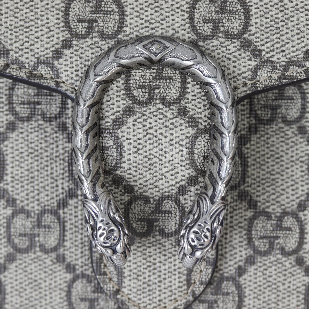 Gucci Dionysus GG Supreme Chain Wallet