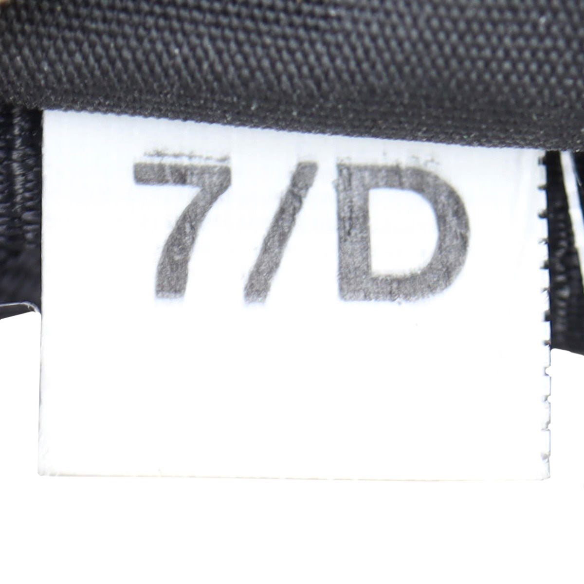 Prada Re-Edition 2005 Tessuto Shoulder Bag Date Code