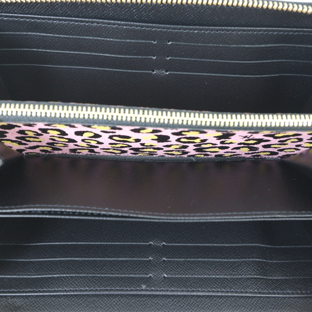 Louis Vuitton Zippy Wallet Monogram Wild at Heart