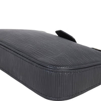 Louis Vuitton Easy Pouch on Strap Epi