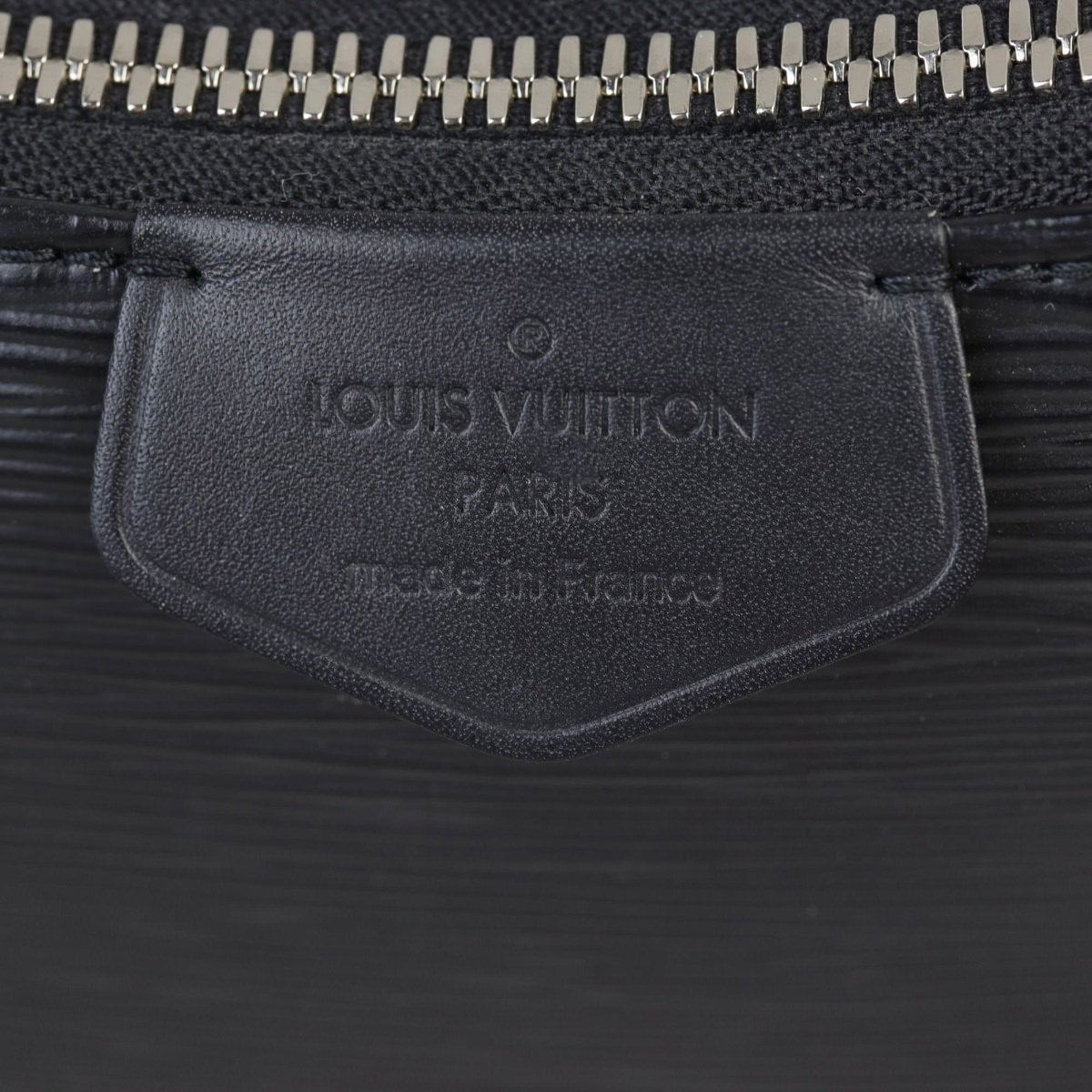 Louis Vuitton Easy Pouch on Strap Epi