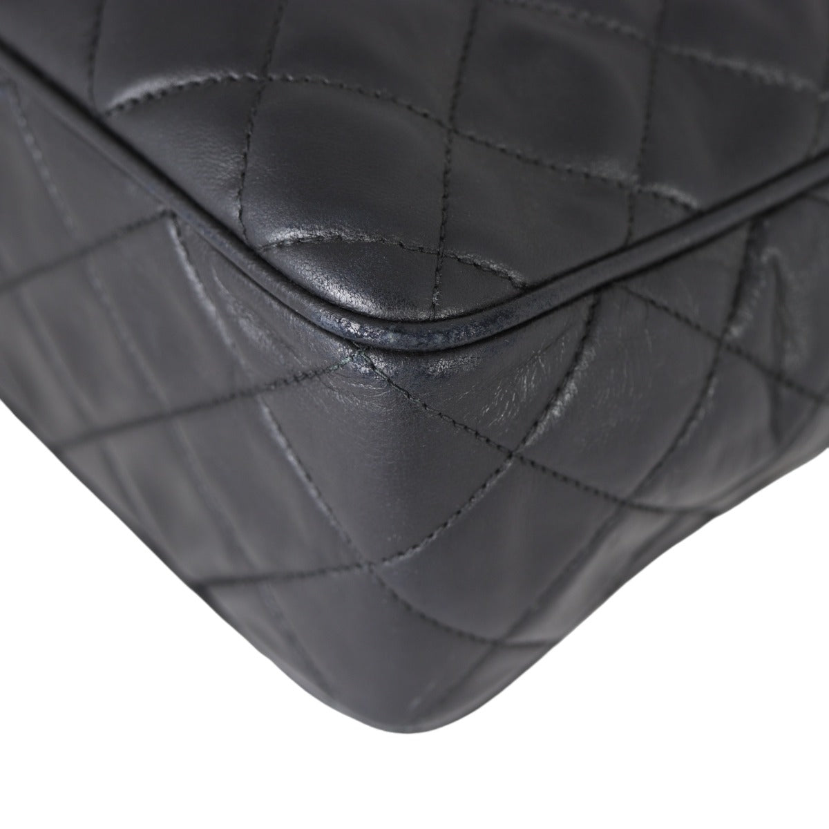 Chanel Vintage Camera Tassel Bag Medium | Lambskin