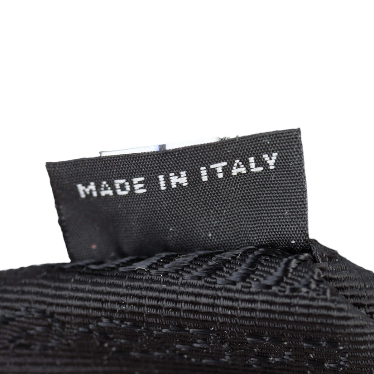 Prada Re-edition 2005 Saffiano Shoulder Bag