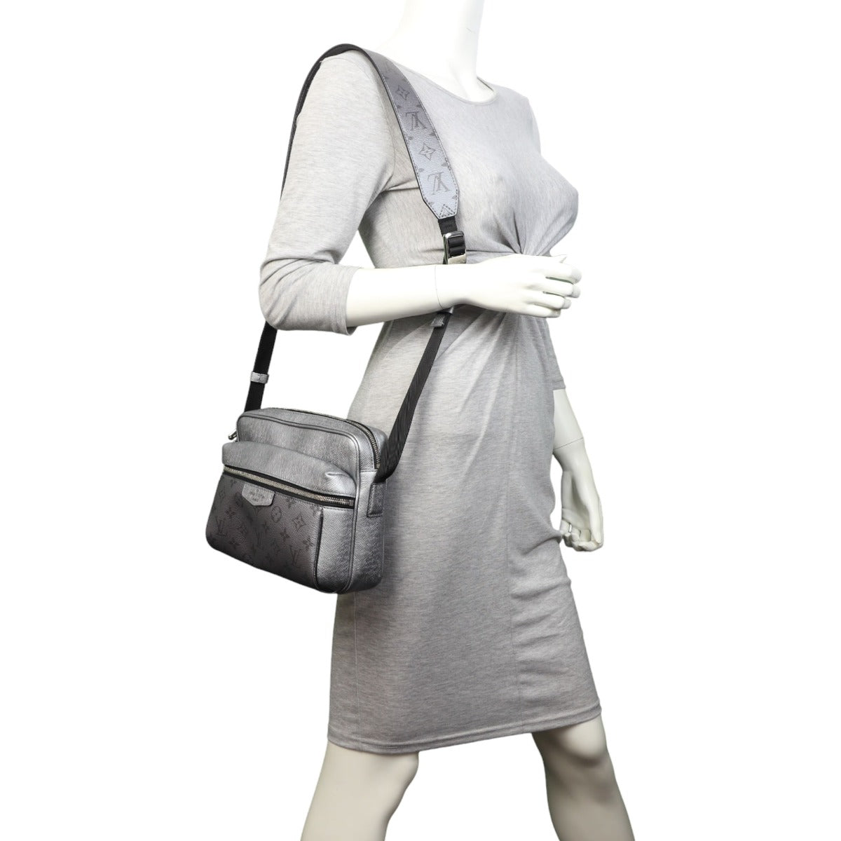 Louis Vuitton Outdoor Messenger Monogram Taigarama