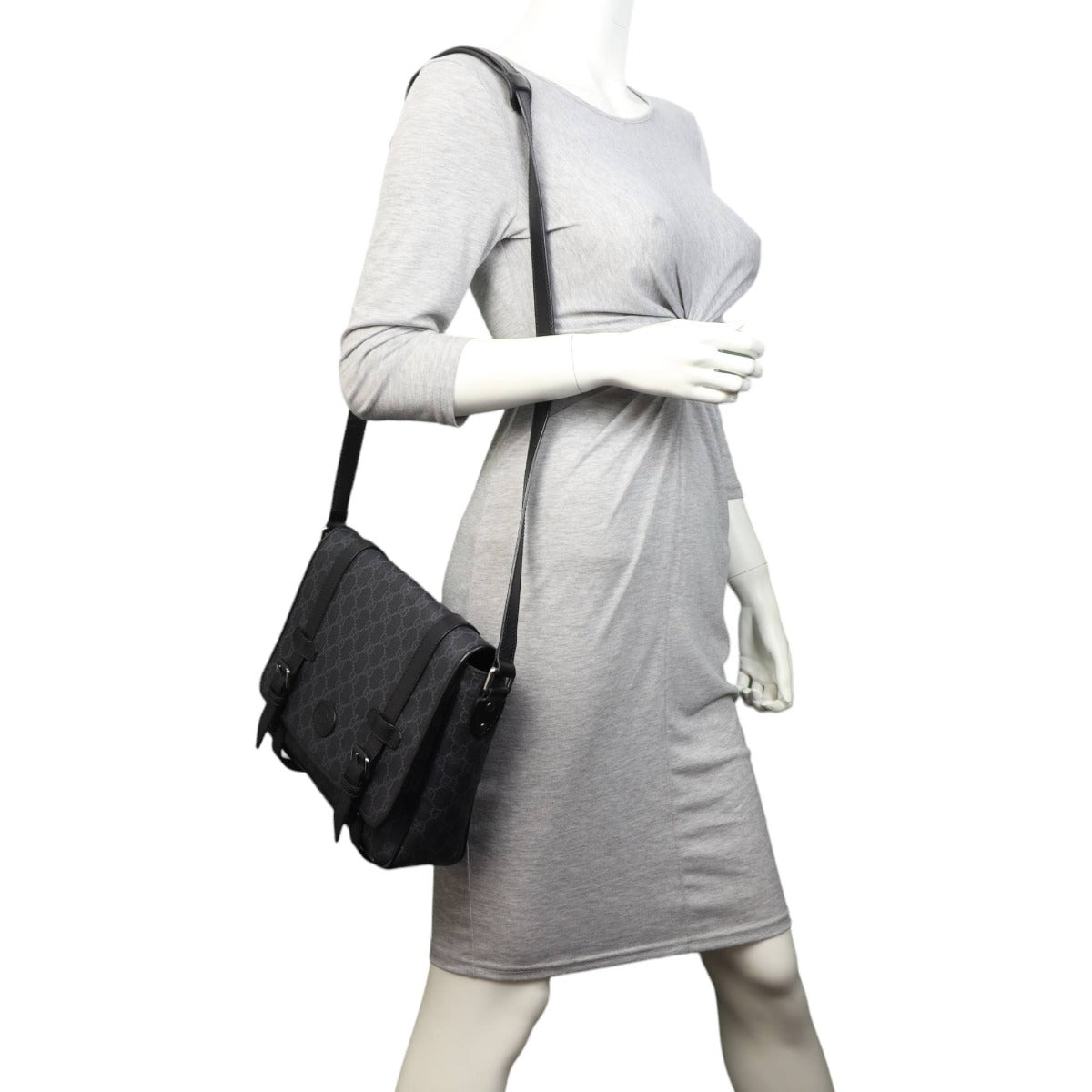 Gucci GG Supreme Messenger Bag