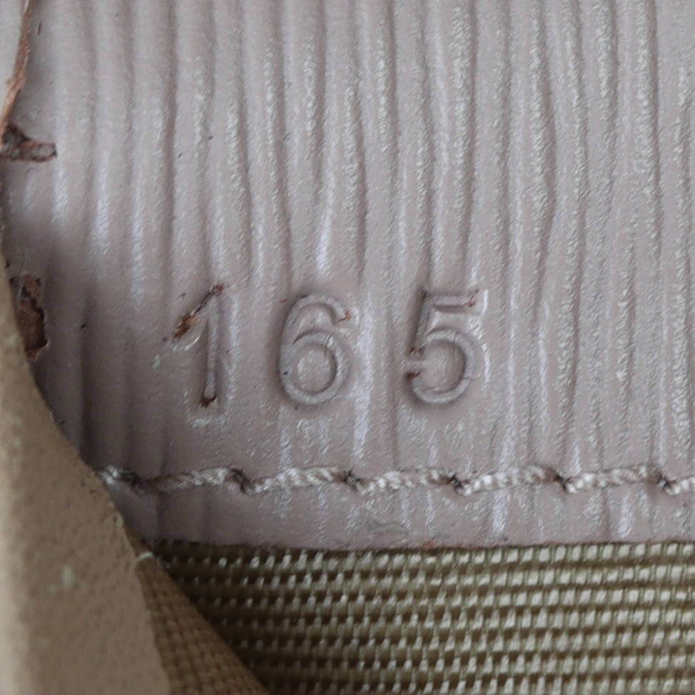 Prada Vitello Move Wallet on Chain Date Code