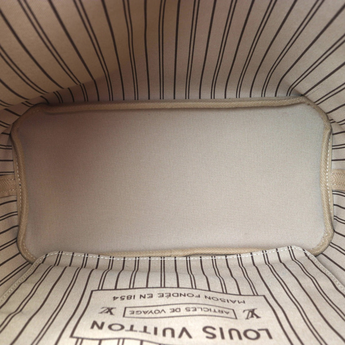 Louis Vuitton Neverfull MM Monogram