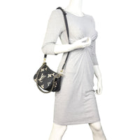 Louis Vuitton Multi Pochette Accessoires Monogram Empreinte Giant Bicolour