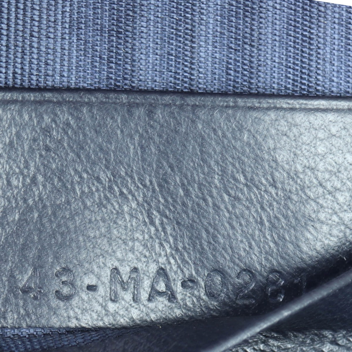 Dior 30 Montaigne Phone Holder Oblique Date Code