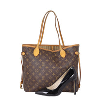 Louis Vuitton Neverfull MM Monogram