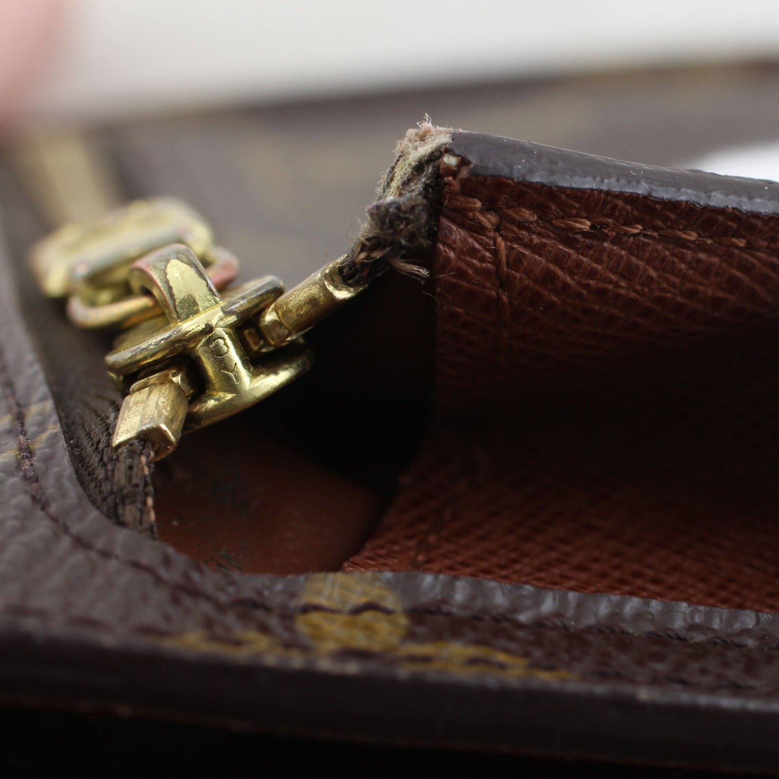 Louis Vuitton Koala Wallet Flaw Edge