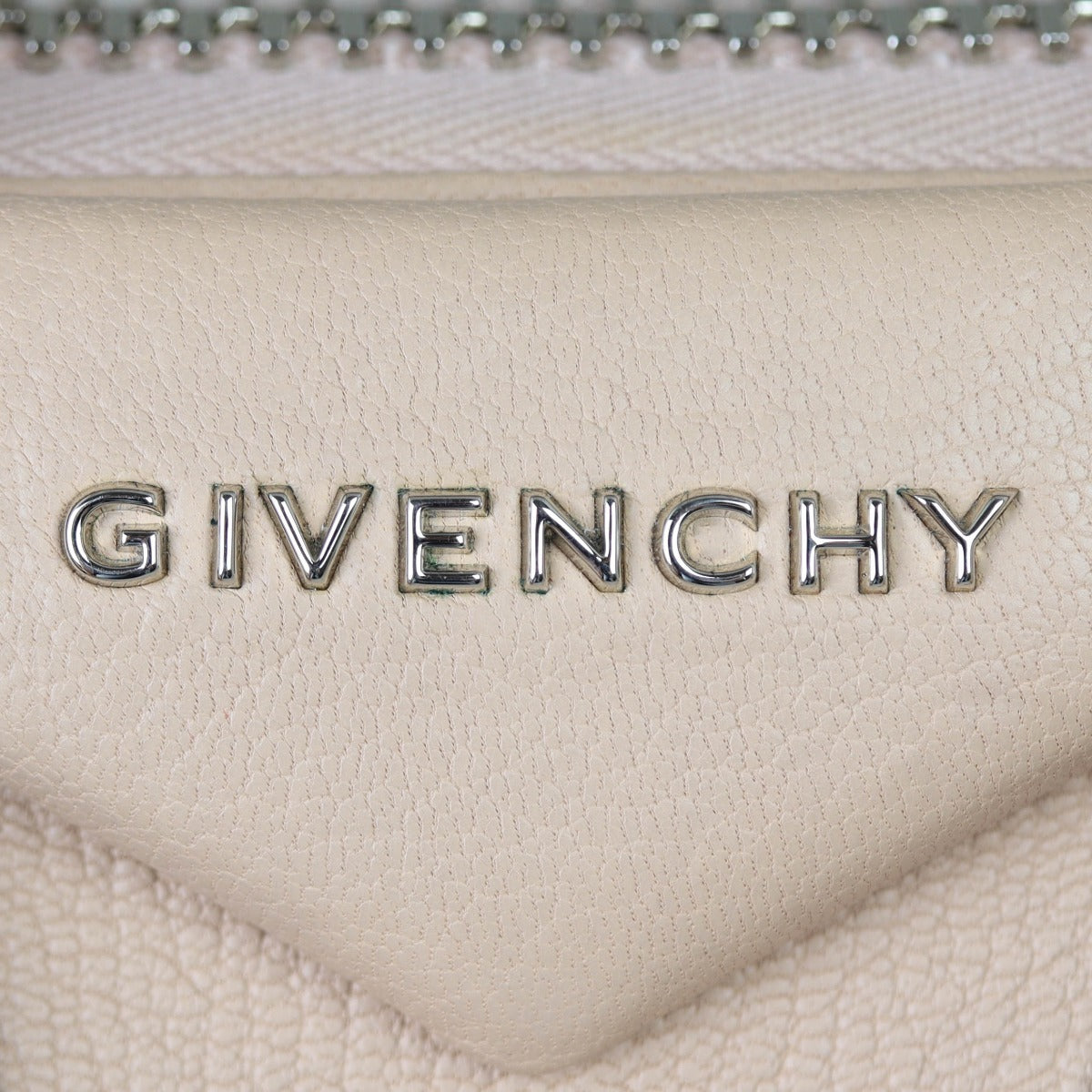 Givenchy Antigona Mini Hardware
