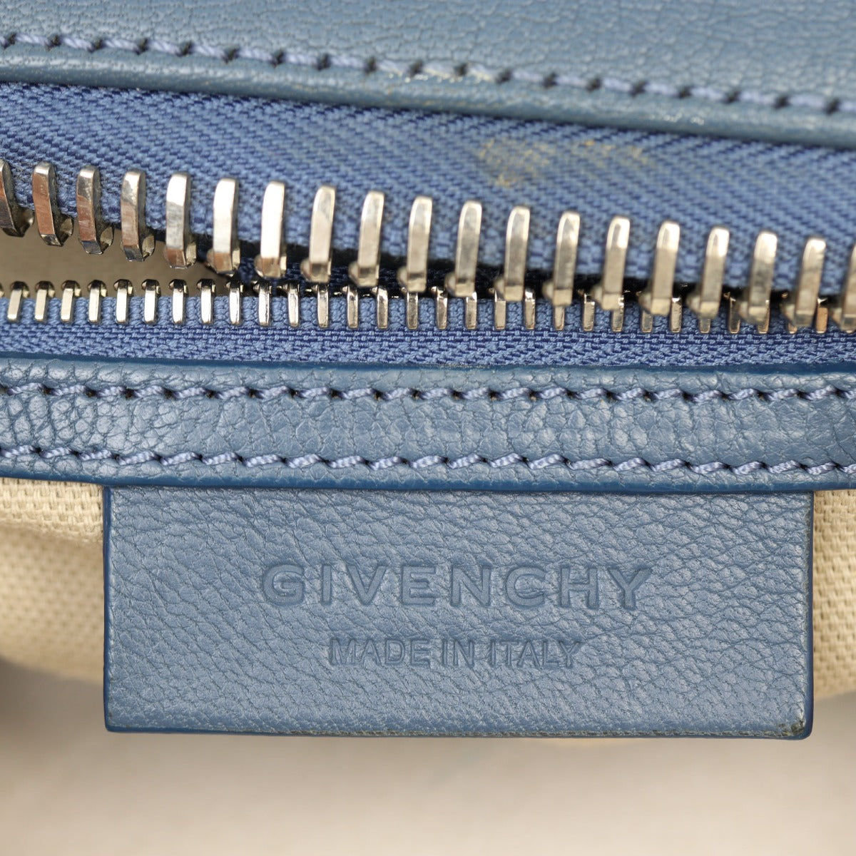 Givenchy Antigona Small