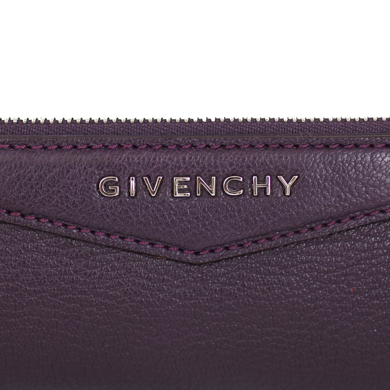 Givenchy Antigona Pouch Large hardware