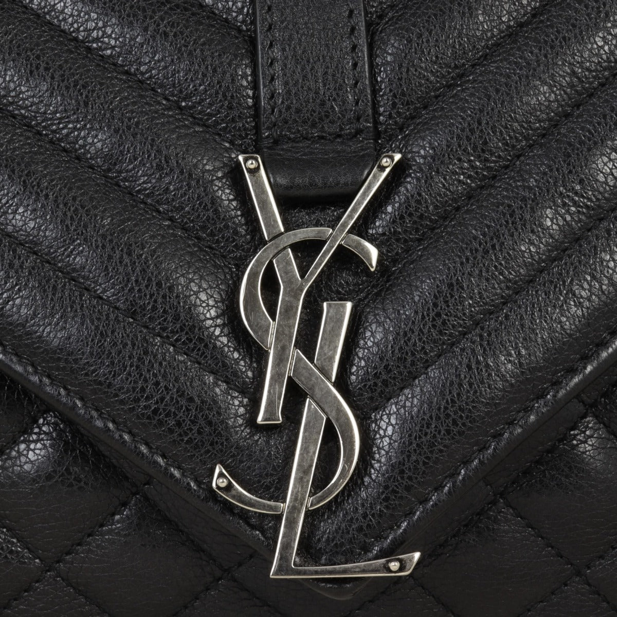 Saint Laurent Classic Medium Tri-Quilt Soft Envelope
