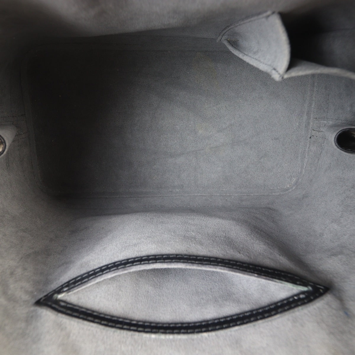 Louis Vuitton Alma PM Epi