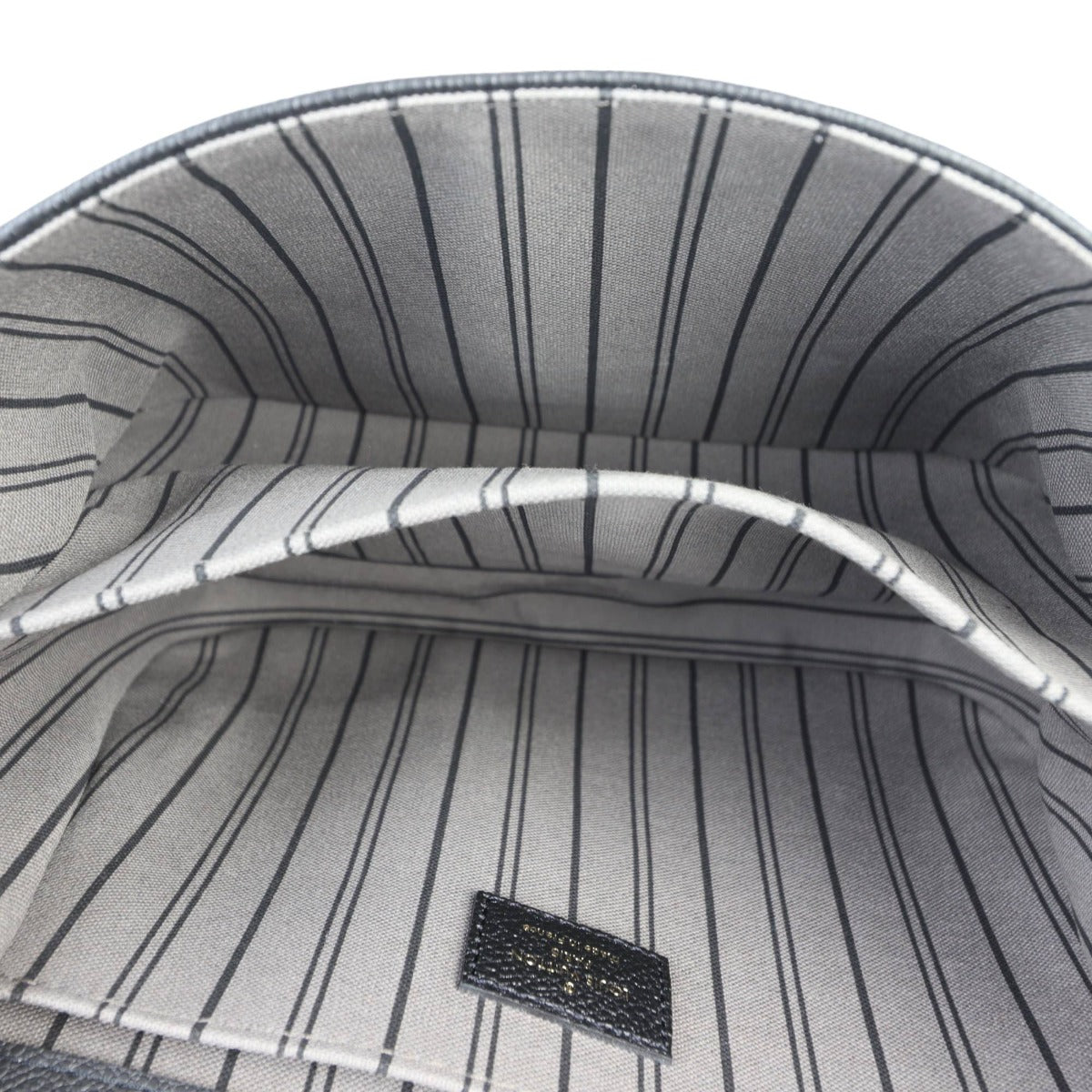 Louis Vuitton Pochette Metis Monogram Empreinte