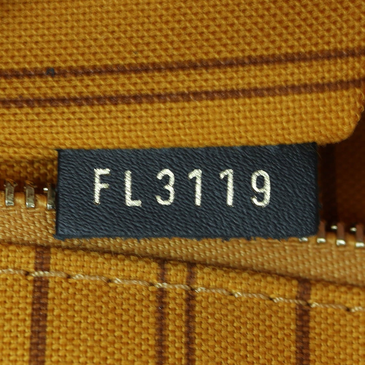 Louis Vuitton OnTheGo GM Monogram Giant Jungle Date Code