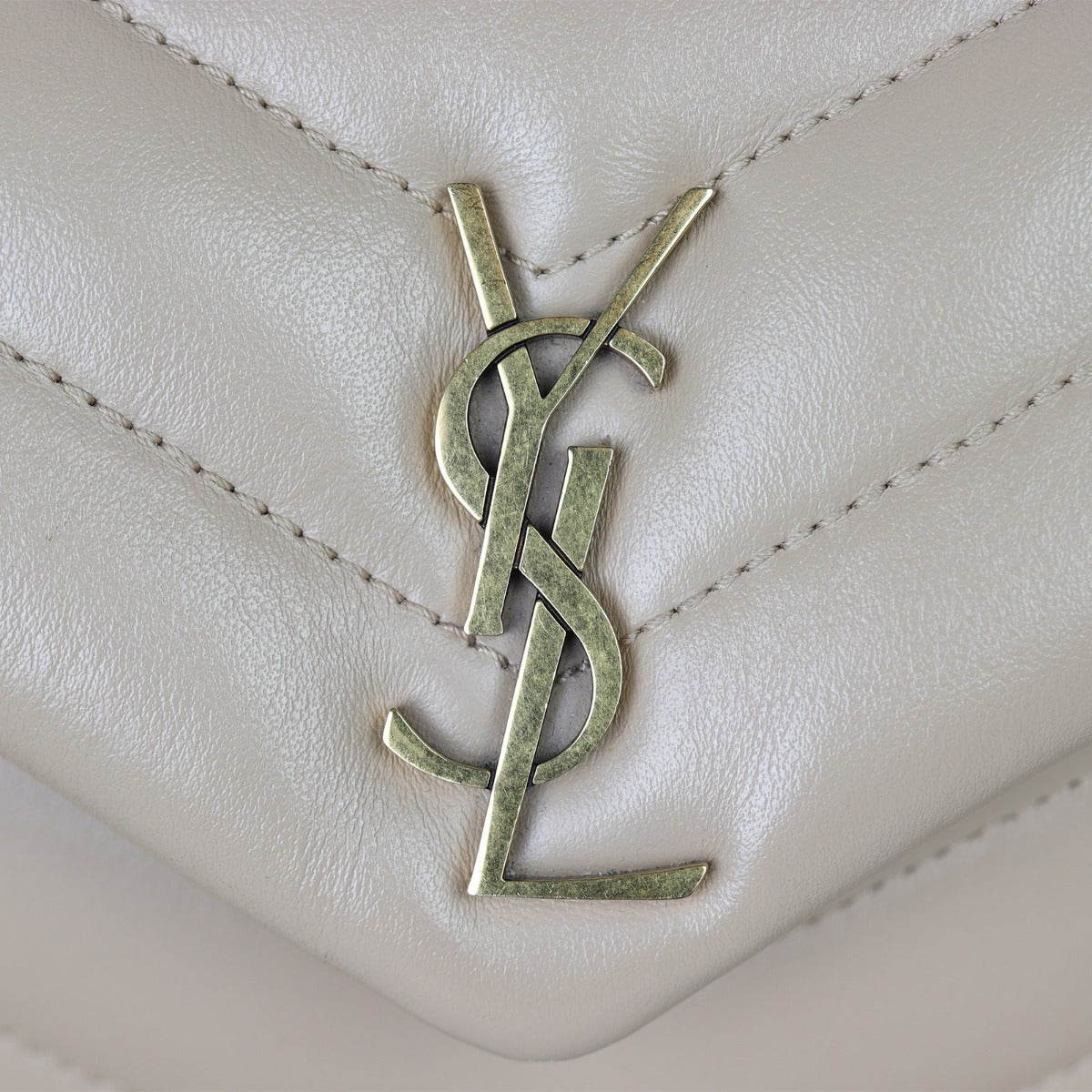 Saint Laurent Toy Loulou Hardware