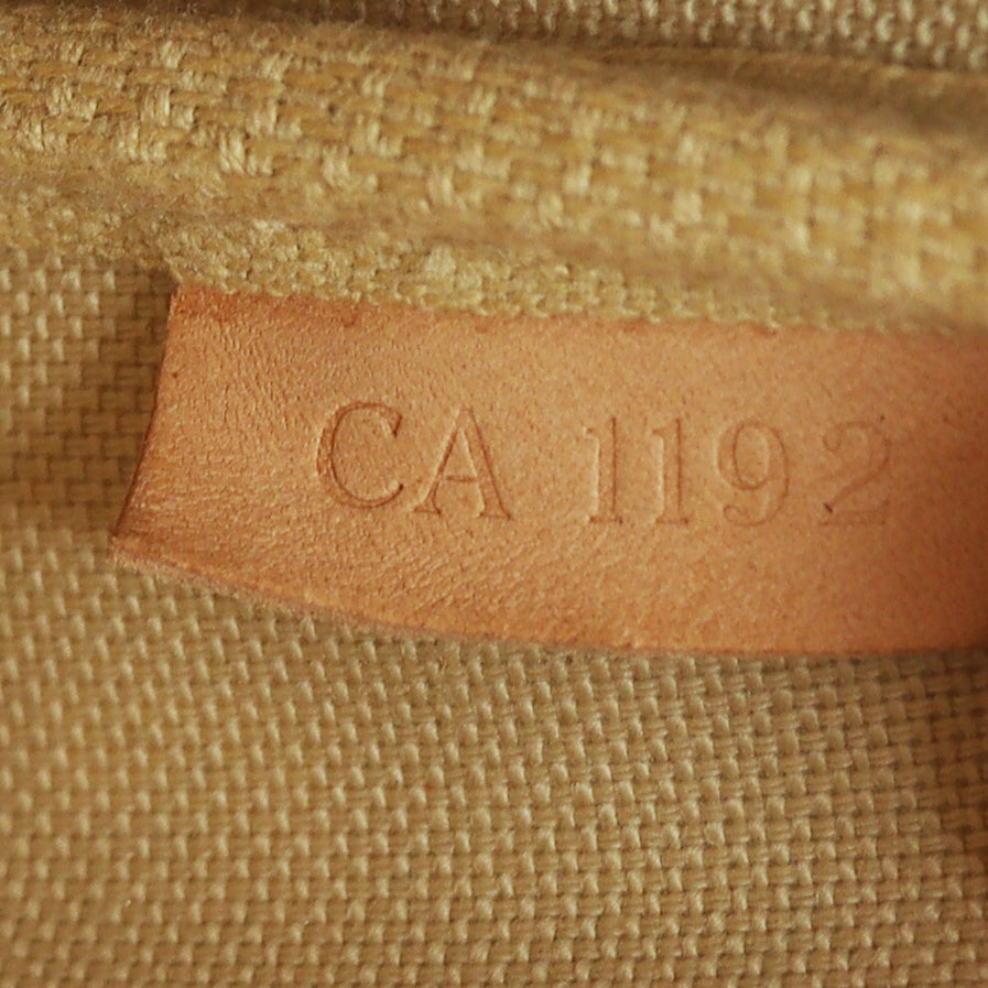 Louis Vuitton Pochette Accessoires Damier Azur