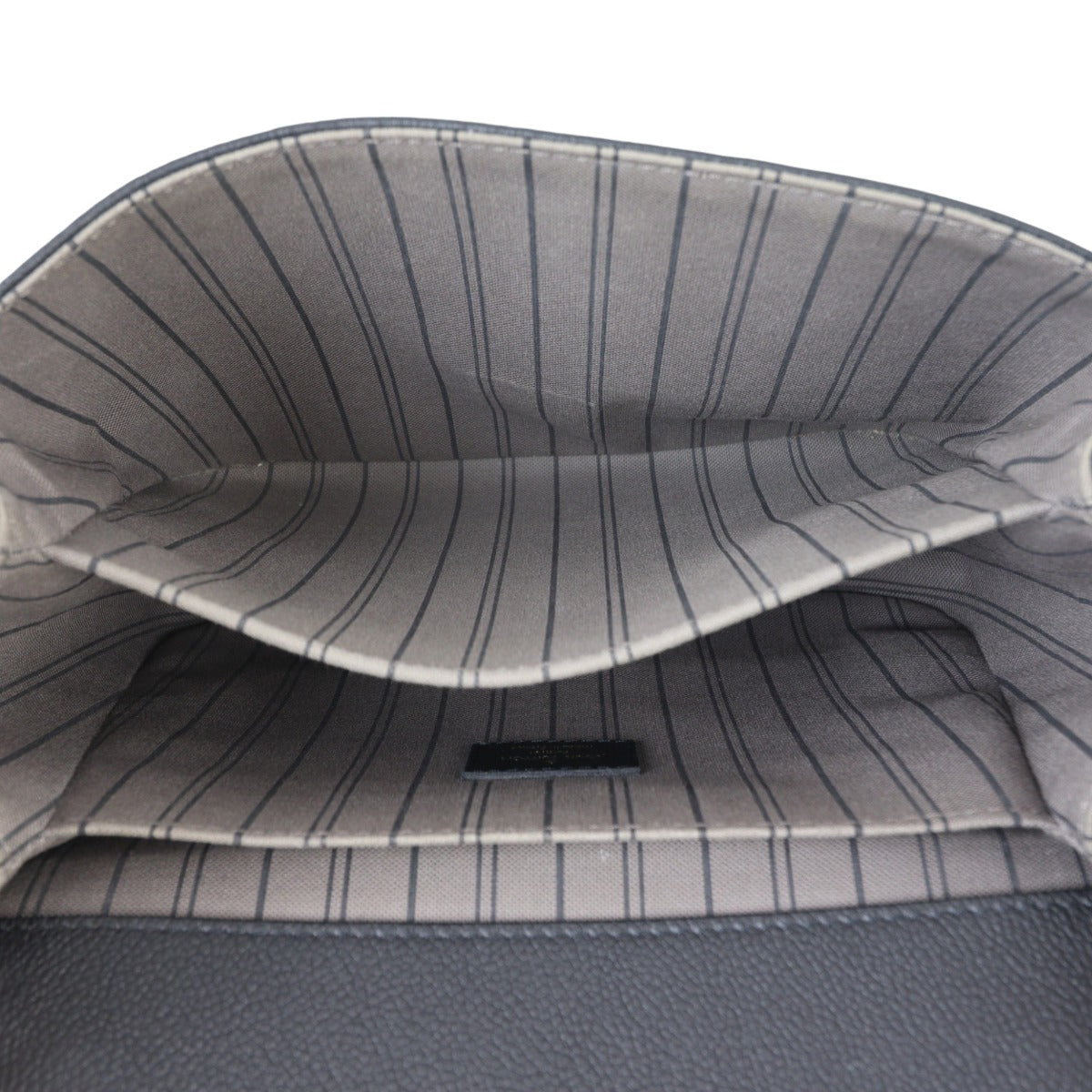 Louis Vuitton Pochette Metis Monogram Empreinte