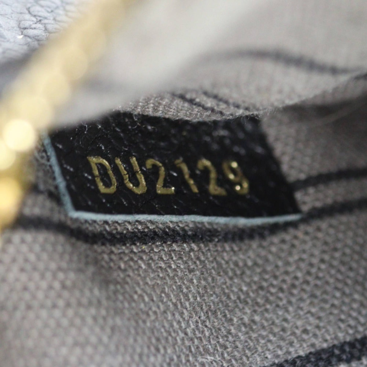 Louis Vuitton Pochette Metis Monogram Empreinte