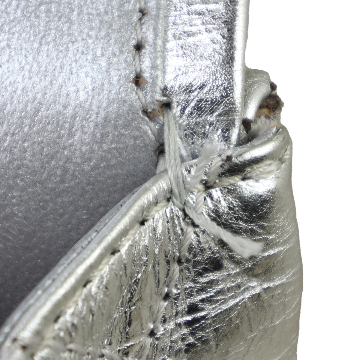 Chanel 2.55 Reissue 226 Double Flap Bag stitch