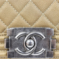 Chanel Boy Old Medium | 17 Series