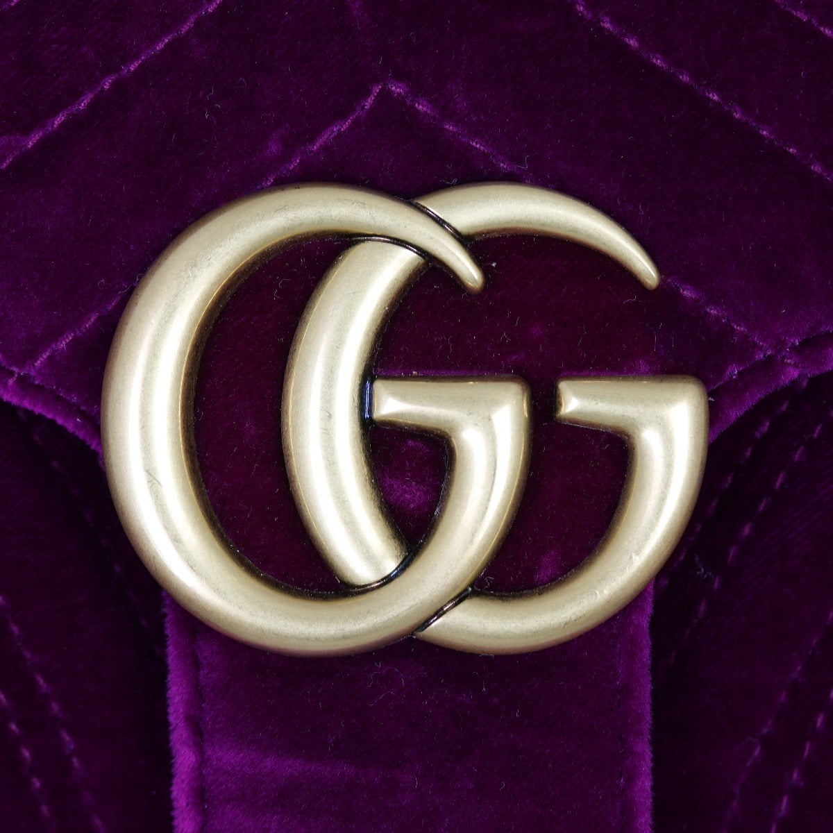 Gucci GG Marmont Small Velvet Shoulder Bag Hardware